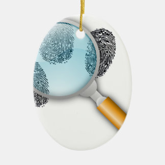 Det detektiv- ledtrådfyndfingret identifierar med julgransprydnad keramik