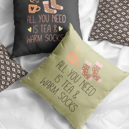 Det enda du behöver är Tea & Warm strumpor på två Kudde