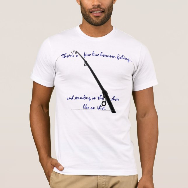 Det finns en bra fodrar mellan fiskeT-tröja T-shirt (Framsida)