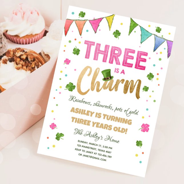 Det finns en Charm St. Patrick's Day Girl Birthday Inbjudningar (Skapare uppladdad)