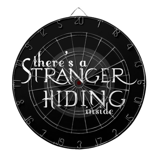 Det finns en främling darttavla (Framsidan)