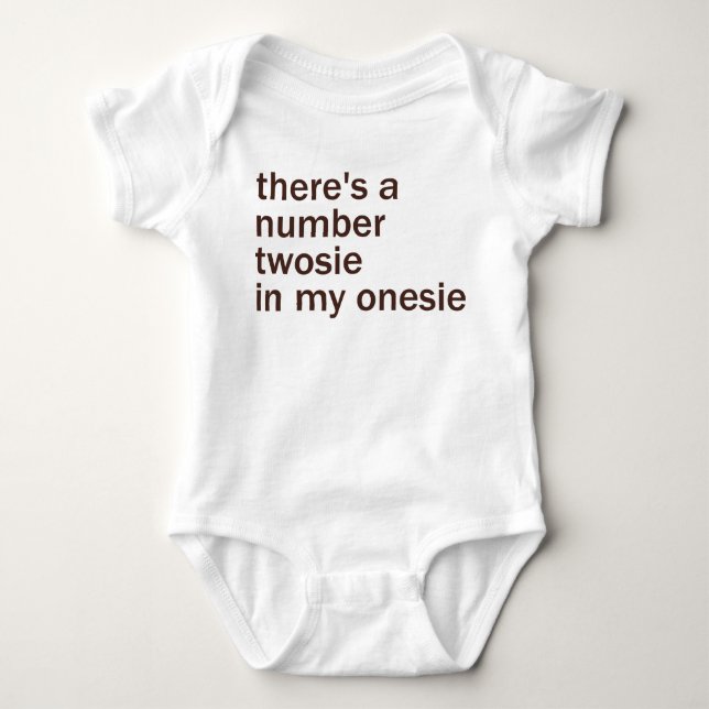 Det finns en numrera Twosie i mitt… Tee Shirt (Framsida)