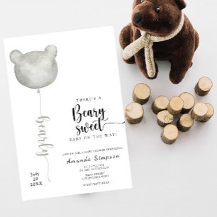 Det finns en riktigt söt baby på väg Baby shower Inbjudningar