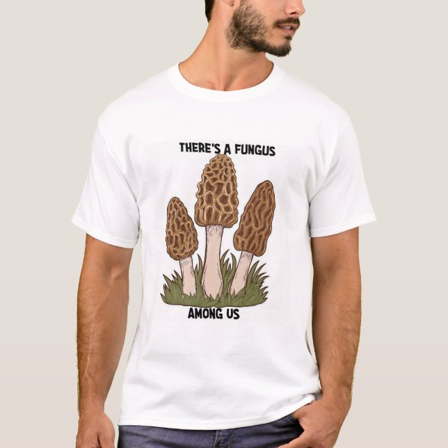 Det finns en svamp bland oss.. t shirt (Framsida)