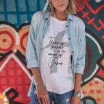 Det finns makt i namn på Jesus t-shirt<br><div class="desc">Det finns makt i namn av Jesus t-shirt som skriver på det stilade kor. Det här trendiget är den moderna trosdesignen perfektens gåva och mode påstående. #christian #religion #scripture #religion #bible #jesus</div>
