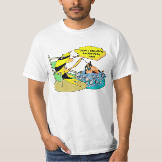 Det finns något som ganska är skumt här t shirt