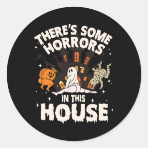 Det finns några fasor här i huset Ghost Halloween Runt Klistermärke