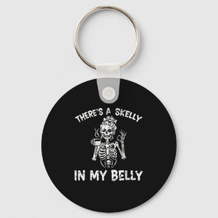 Det finns Skelly i min belly Halloween Pregant Mam Nyckelring