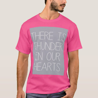 Det finns tunn utskrift i våra hjärtan - Neutralt  T Shirt