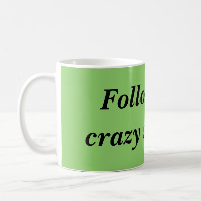 Det föräldralösa svart citationstecknet följer den kaffemugg (Vänster)