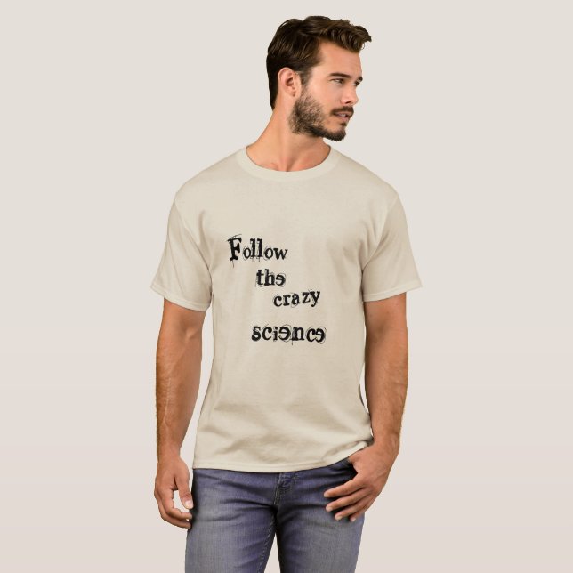 Det föräldralösa svart citationstecknet följer det tee shirt (Hel framsida)