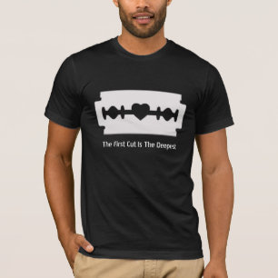 Det första snittet är det djupast - skjortan t shirt