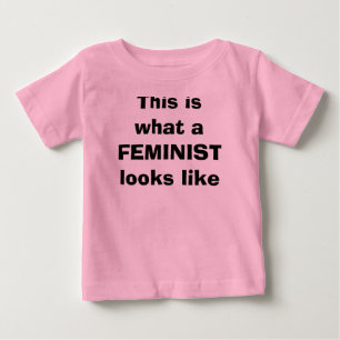 Det här är hur en FEMINIST ser ut T-shirt
