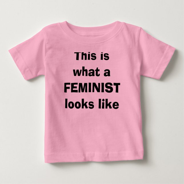 Det här är hur en FEMINIST ser ut T-shirt (Framsida)