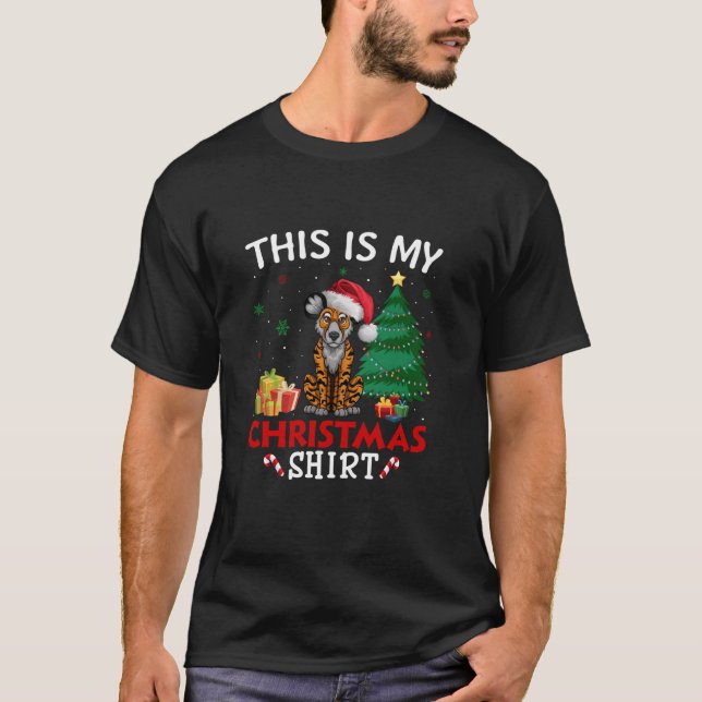 Det här är min afrikanska Vild Hund Santa Hat jul  T Shirt (Framsida)