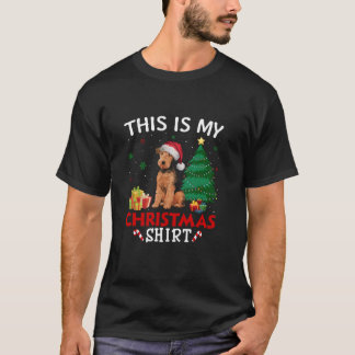 Det här är min Airedale Terrier Hund Santa Hat Chr T Shirt
