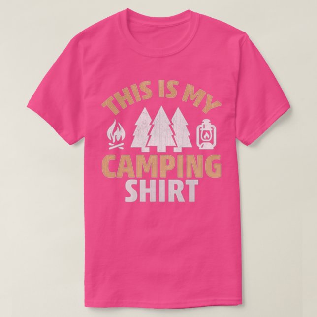 Det här är min campingtröja Essential T Shirt (Design framsida)