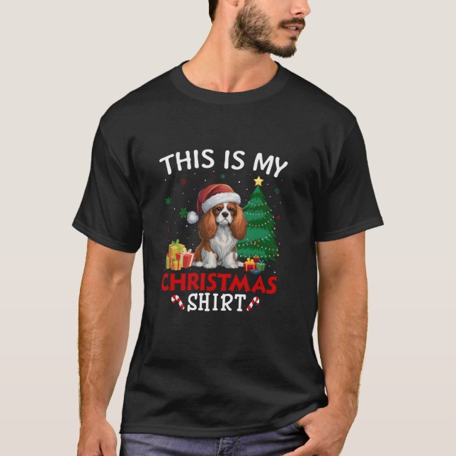 Det här är min Cavalier Kung Charles Spanska Hund  T Shirt (Framsida)