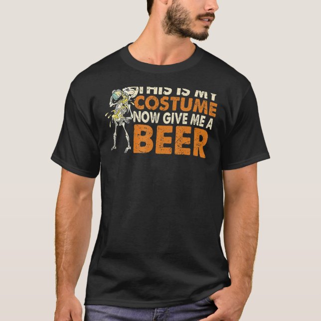 Det här är min dräkt nu, Ge mig ett öl T Shirt (Framsida)