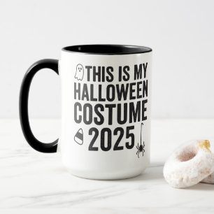 Det här är min Halloween-dräkt 2025 Mugg