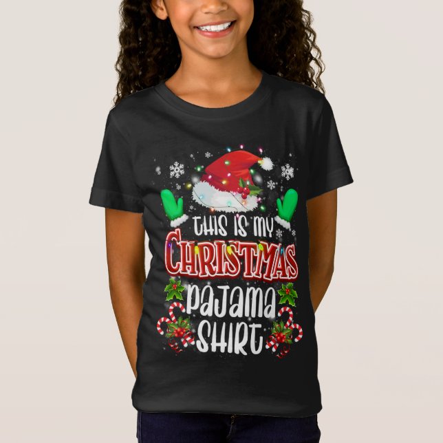 Det här är min julklapp Pajama Stocking Hat Santa  T Shirt (Framsida)