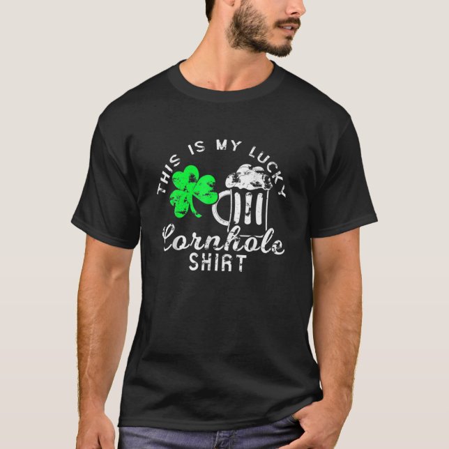 Det här är min lyckliga kornalkohol.. t shirt (Framsida)