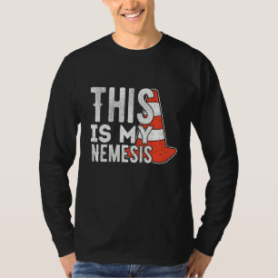 Det här är min Nemesis i Kone Tävla Autocross T Shirt