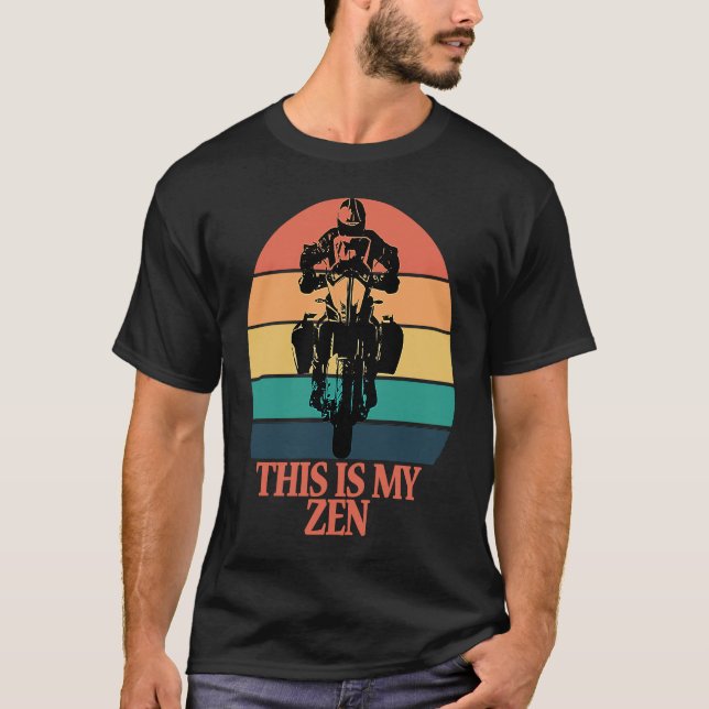 Det här är min Zen Retro Sunset Motorcykel Äventyr T Shirt (Framsida)