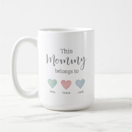 Det här Mamman Tillhör till vattenfärgshjärtan Kaffemugg