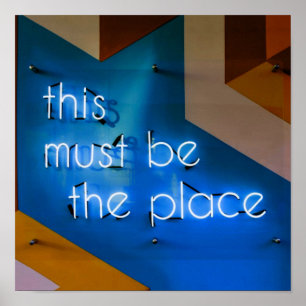 Det här måste vara ställe NEON-skylten. Poster