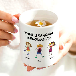 Det här mormor-Tillhöret till 3 Kids Namn Funny Kaffemugg