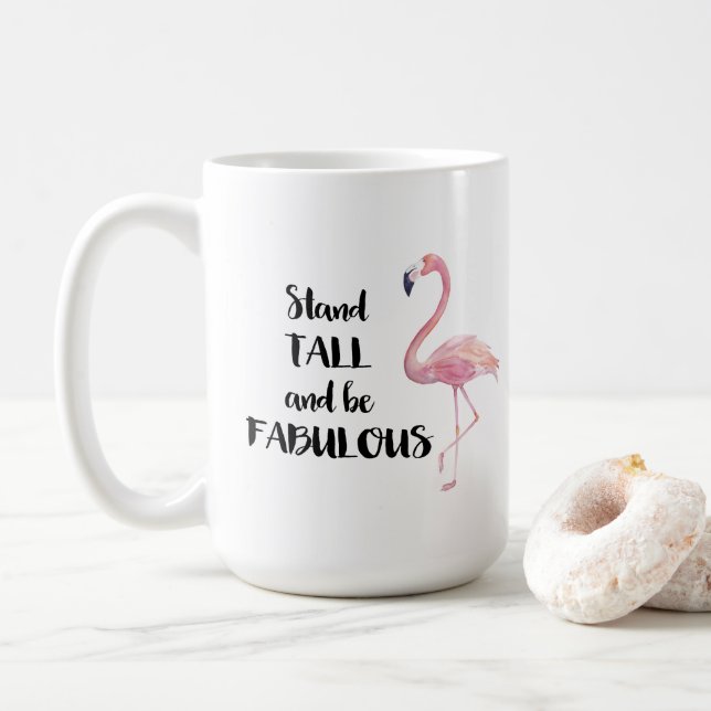 Det högväxt stativ och är den sagolika flamingoen kaffemugg (Med munk)