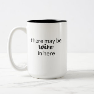 det kan finnas vin i här kaffemugg