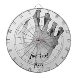 Det läskiga hemska gnarled monster räcker darttavla