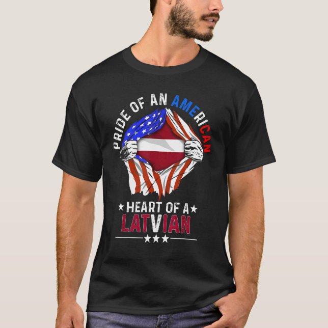 Det lettiska amerikanska Pridet Foreign Land Lat T Shirt (Framsida)