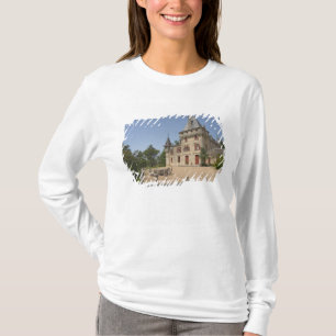 Det magnifika Chateau de Pressac och trädgården T Shirt