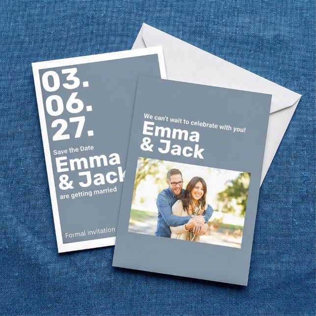 Det moderna blå Lodrät Bröllop Spara Datumet (Modern Blue Vertical Date Wedding Save The Date.)