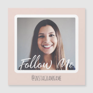 Det moderna rosa sociala massmedia följer mig