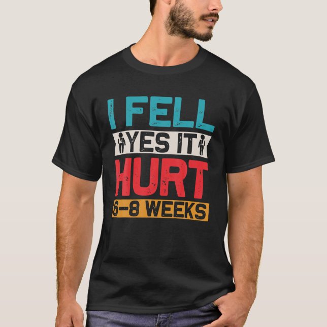 DET ONTR 6-8 VECKOS Brken Bone Arm. T Shirt (Framsida)