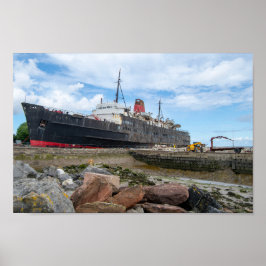 Det övergivna fartyget TSS Duke of Lancaster Poster