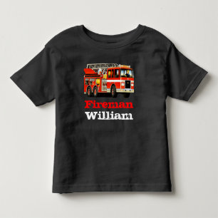 Det röda barnanpassningsbarnamn avfyrar lastbilen tee shirt