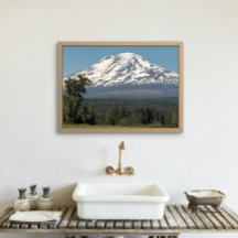 Det Scenia Snö täckte berget Adams