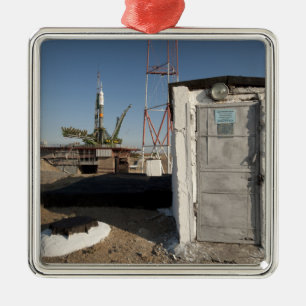 Det Soyuz raket kort efter ankomst 2 Julgransprydnad Metall