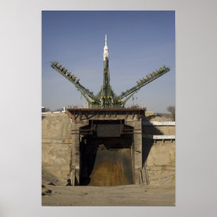 Det Soyuz raket resas upp in i placerar 2 Poster