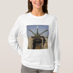 Det Soyuz raket resas upp in i placerar 3 T Shirt
