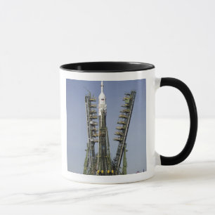 Det Soyuz raket resas upp in i placerar 4 Mugg