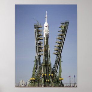 Det Soyuz raket resas upp in i placerar 4 Poster