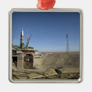 Det Soyuz raket resas upp in i placerar 5 Julgransprydnad Metall