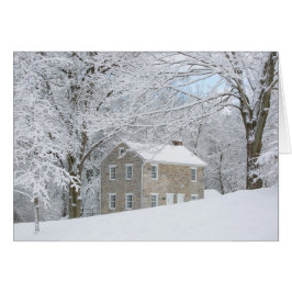 Det stilla huset bak snöig packar ihop hälsningskort