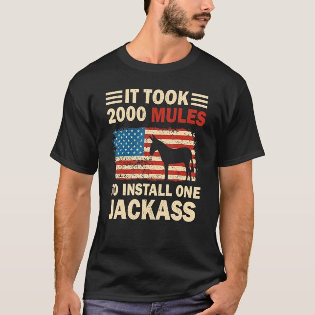 Det tog 2000 ml att installera en amerikansk domar t shirt (Framsida)